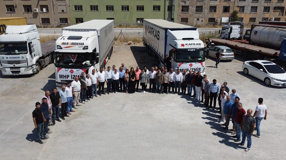 MHP İzmir’in yardım tırları yola çıktı