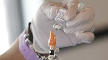 bebeğe Covid-19 aşısı’na soruşturma