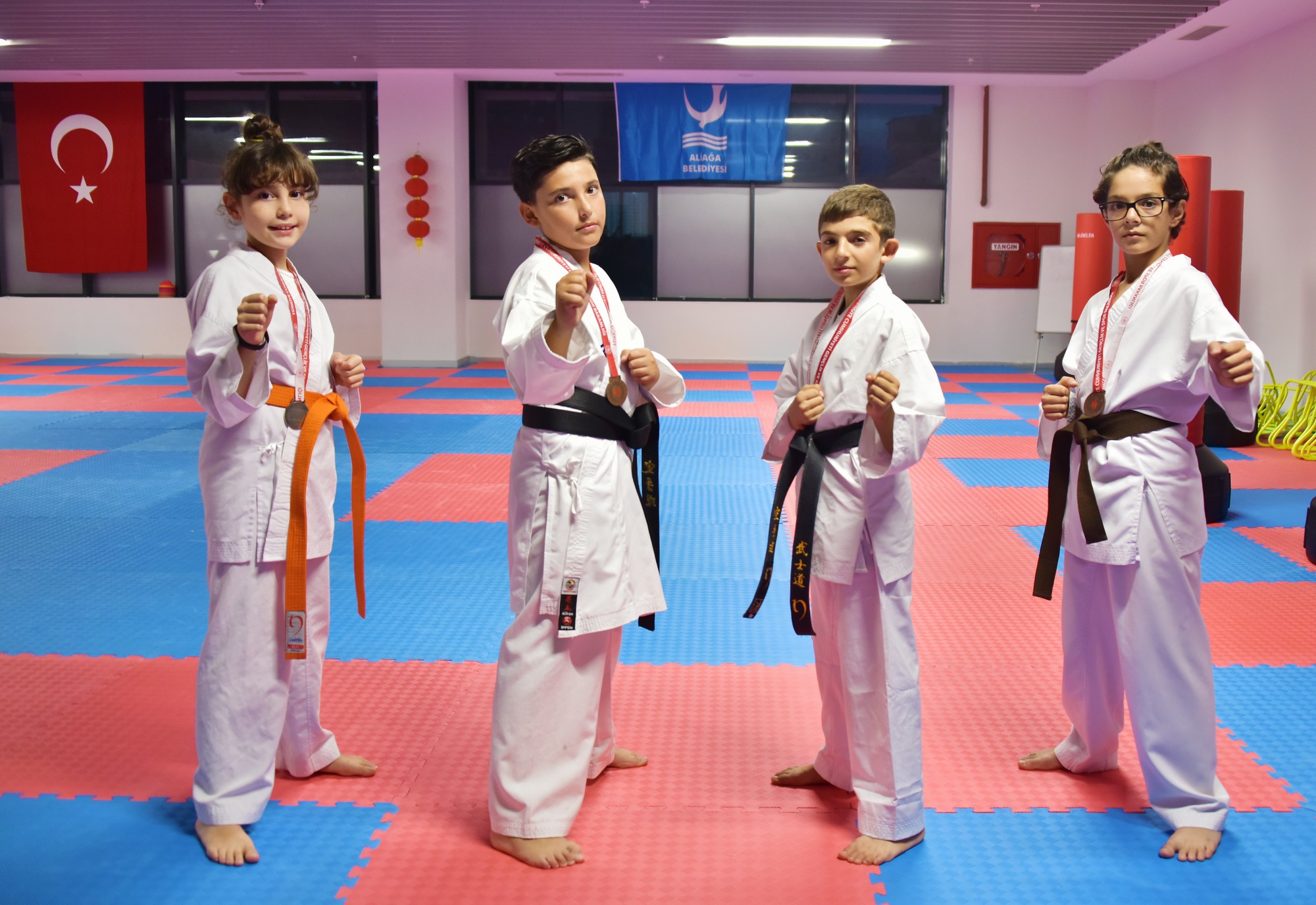 Aliağalı Karateciler Şampiyonadan 4 Madalya İle Döndü