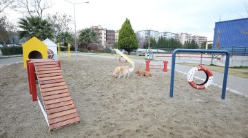 Gaziemir’in tematik parklarına yoğun ilgi