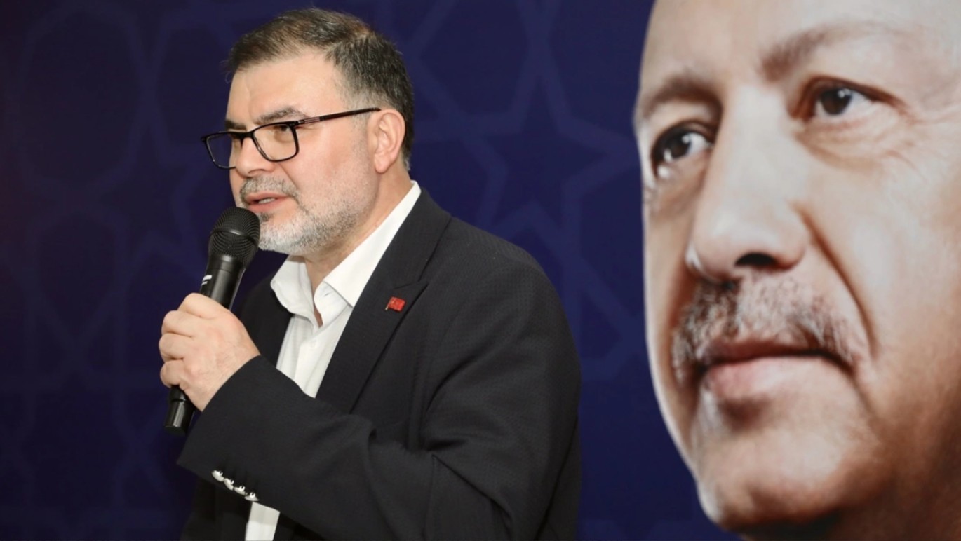 AK Parti İzmir’de 14 ilçe başkanı istifa etti: