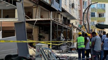 İzmir’de binada patlama! 5 kişi hayatını kaybetti